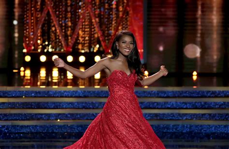 New Yorks Nia Imani Franklin Is Miss America 2019 Video