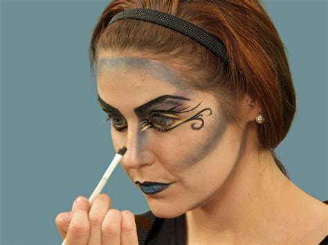 Adult Halloween Makeup Tutorial Medusa HGTV