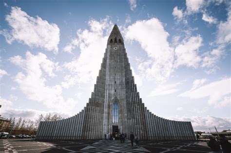 Tips Reykjavik Dit Zijn De Leukste Bezienswaardigheden Reisjunk Reykjavik Hostel Building
