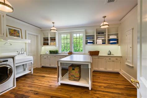 16 Trendy Laundry Rooms With Island That Everyone Need To See