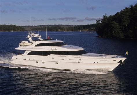 Oregon Mist Motor Yachts Queenship For Sale Yachtworld
