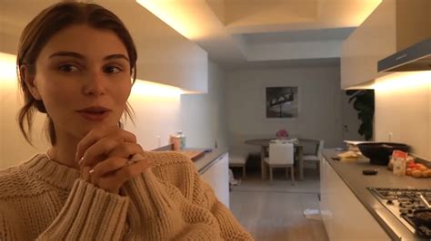 Lori Loughlins Daughter Olivia Jade Drops Prison Reference In Video