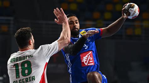 Es grenzt an deutschland, belgien, luxemburg, an die schweiz. Handball-WM: Frankreich müht sich gegen Algerien zum Sieg ...