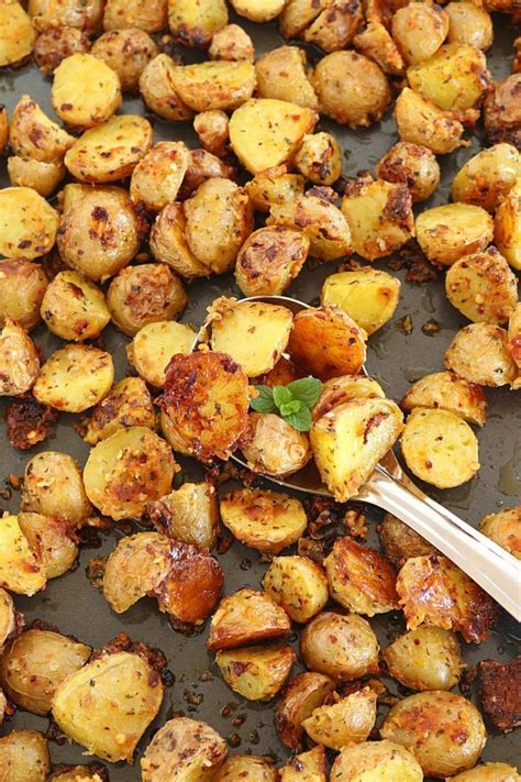 Easy Oven Roasted Potatoes With Parsley Ruchiskitchen