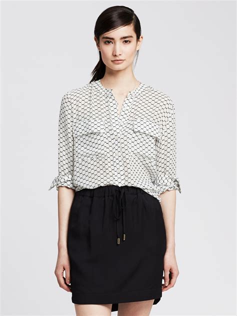 Banana Republic Honeycomb Blouse Contemporary Outfits Casual Outfits