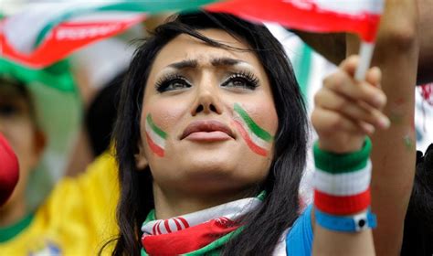 After 40 Years Of Ban The Iranian Parliament Discusses Women S Entry To The Football Stadiums
