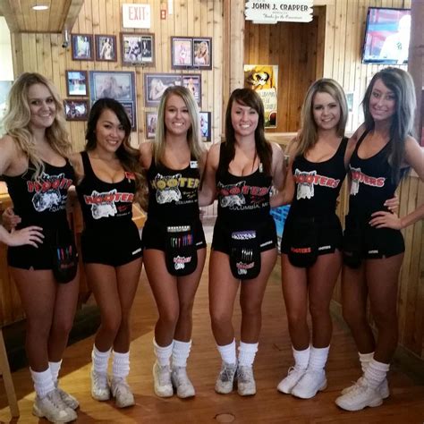 hooters columbia on twitter happy wingday from you favorite columbia hooter girls hooters