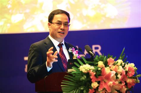 Tỷ phú “thảm” nhất Trung Quốc: Sai lầm khi bỏ hết trứng vào 1 giỏ, kiếm