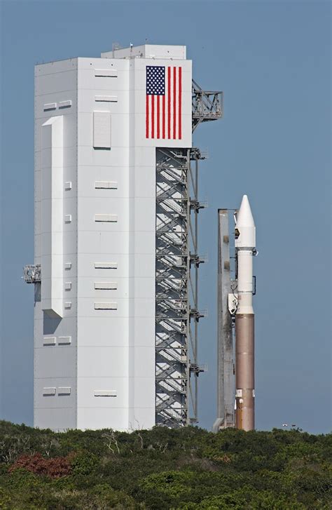 Spaceflight Now Atlas Launch Report Atlas 5 Rocket Transferred To