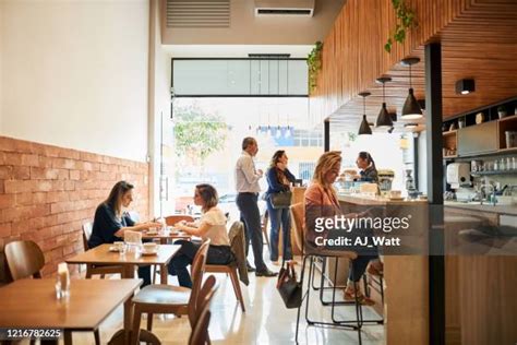 Crowded Coffee Shop Photos And Premium High Res Pictures Getty Images
