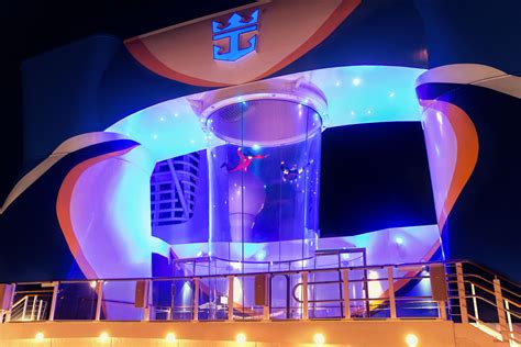 Cruise Nightclubs and Bars: The Ultimate Nightlife | Royal Caribbean