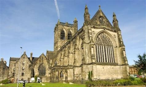 Paisley Abbey Paisley Churches Cathedrals And Abbeys Castles To