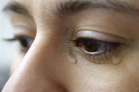 How To Control Tears And Stop Crying Youmemindbody