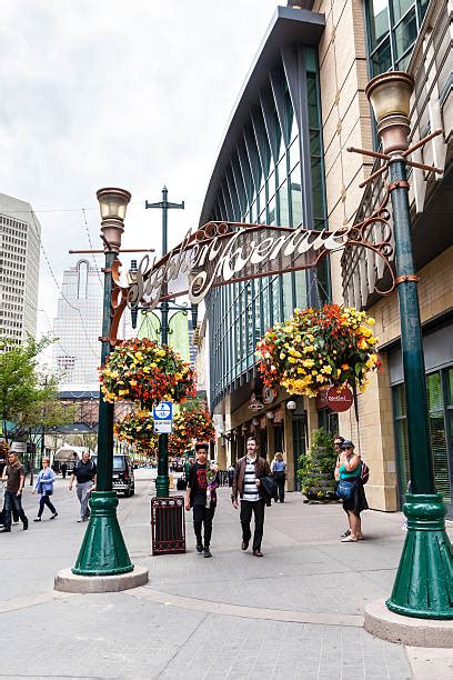 Stephen Avenue Calgary Stock Photos Pictures And Royalty Free Images