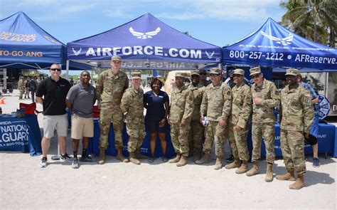 Total Force Recruiting Airmen Work Miami Beach Air Show Hold Go