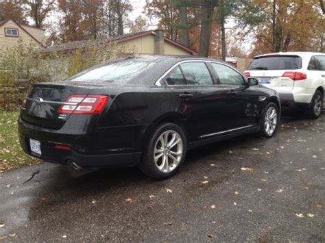 Purchase Used 2013 Ford Taurus Sel Awd Black In For Us 1890000