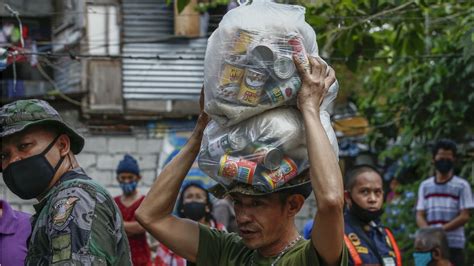 Poverty Punished As Philippines Gets Tough In Virus Pandemic Coronavirus Pandemic News Al