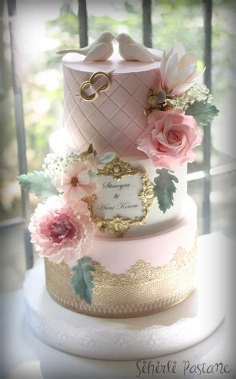 Gold Lace Wedding Cake Decorated Cake By Sihirli Cakesdecor