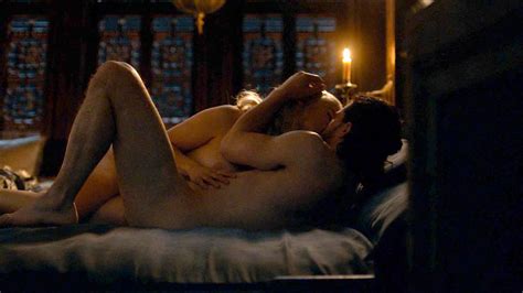 emilia clarke nude sex scene from game of thrones series scandal planet