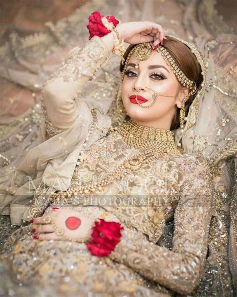Pin By Maya Khaani On Alizay Shah Pakistani Bridal Pakistani Bridal Makeup Bridal Dresses