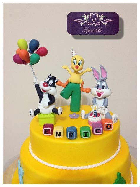 Looney Tunes Cake Decorated Cake By Valeria Antipatico Cakesdecor