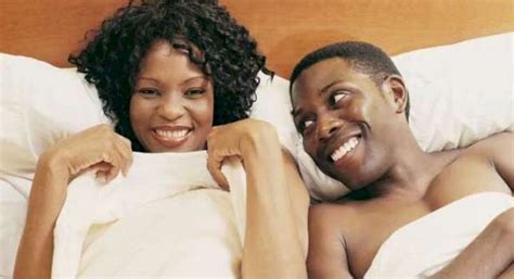 4 Reasons Why Couples Should Sleep Naked Torizone