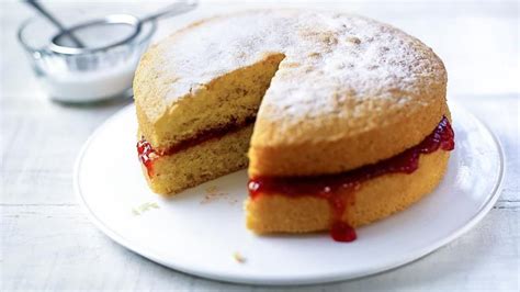mary berry s victoria sponge cake recipe recipe victoria sponge cake food victoria sponge