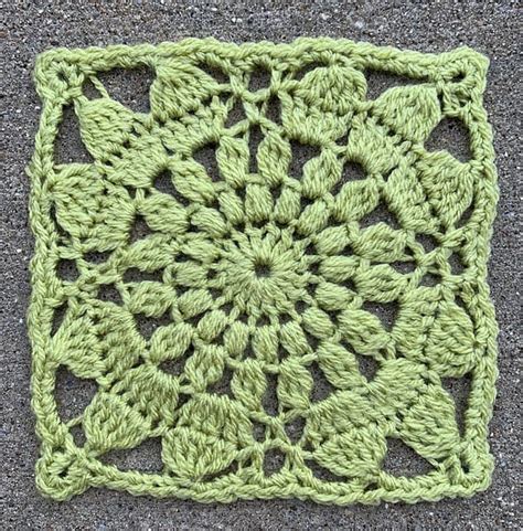 Solid Granny Squares Crochet Tutorial Granny Square Crochet Patterns