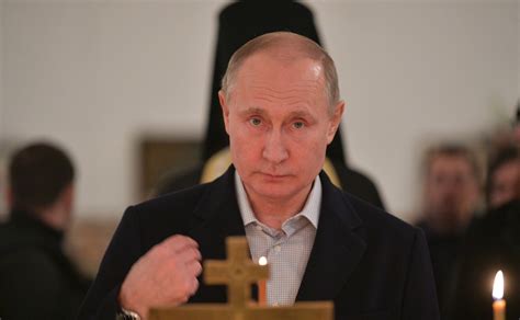 Путин надел тулуп и валенки на голое тело Фоторепортажи Дни ру