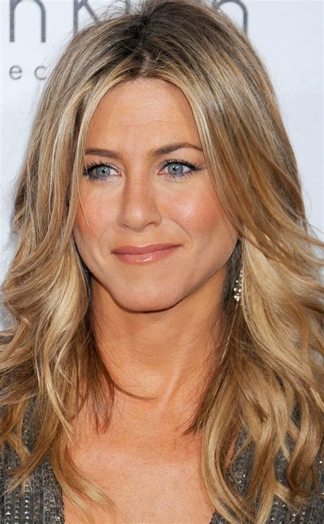 Jennifer Aniston S Hair Colorist Dishes On Her Perfect Blonde Shade