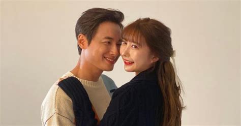 From Fan To Wife The Story Of How Actor Lee Ji Hoon S Wife Met And Married Her Idol Koreaboo