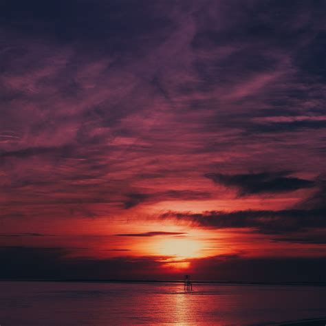 2048x2048 Sky Sea Flares Sunset Water Reflection 4k Ipad Air Hd 4k