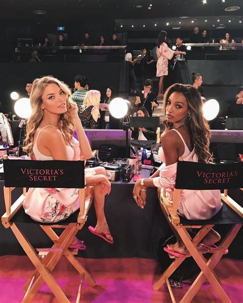 See The Best Backstage Moments From The Victorias Secret Fashion Show
