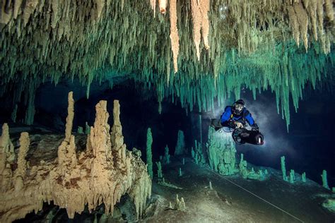 15 Impressive Underwater Caves That Will Mesmerize You Page 11 Enthralling