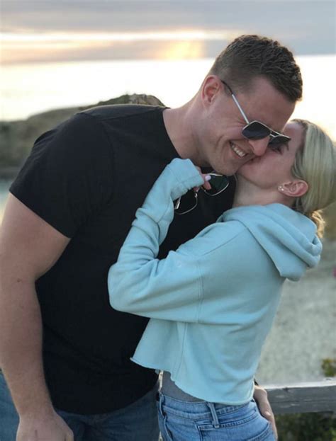 J j watt has succeeded in engraving his name in the world of american football as a result of his uncommon talent. JJ Watt Cuddles Up with Girlfriend Kealia Ohai During Sweet Family Vacation | Jj watt, Celebrity ...