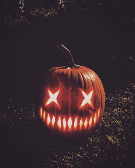 20 Easy Vampire Pumpkin Carving Ideas