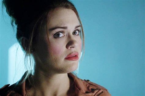 pin by zahrina aqmar on holland roden lydia martin holland roden she is gorgeous