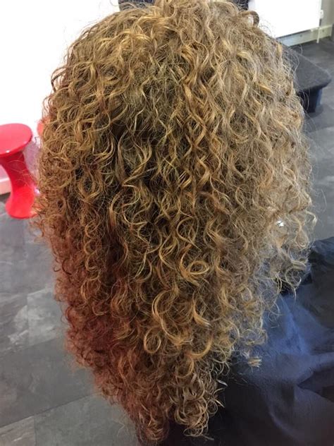 Tighter Spiral Perm Permed Hairstyles Hair Styles Perm