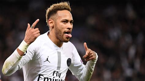 The latest tweets from @neymarjr Neymar le gasta una broma a Mbappé