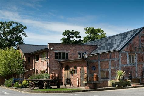 Bredbury Hall Hotel And Club Wedding Venue Bridebook