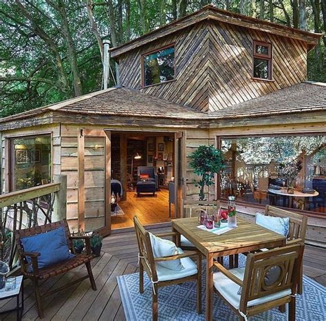 Pin By Lane Sommer On Cabins Ecological House Patio Luxury Tree Houses