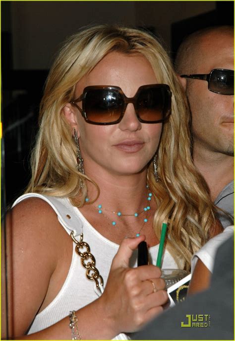 Britney Spears Goes Lesbian Killer Photo 1322361 Britney Spears