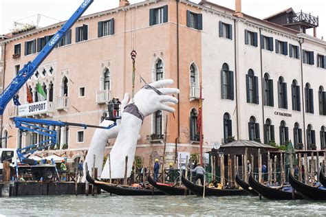 Lorenzo Quinns Giant Hands Sculpture In Venice