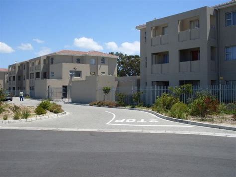 Maybe you would like to learn more about one of these? 1 Bedroom Apartment for Sale For Sale in Goodwood - Home Sel