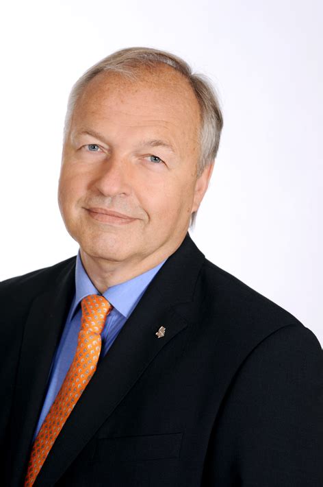 De wetenschappers van het ipcc hebben voor het rapport duizenden internationale klimaatonderzoeken geanalyseerd die in de afgelopen 8 jaar . IPCC-Bericht: Welche Konsequenzen zieht die Politik ...