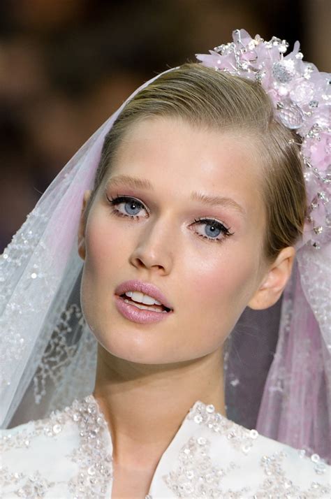 She rose to prominence in the fashion industry after signing an exclus. Picture of Toni Garrn