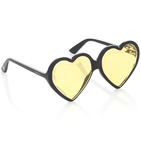 gucci heart frame acetate sunglasses in black lyst