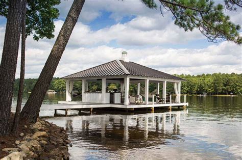 The ultimate waterfront dream home in North Carolina | Waterfront homes