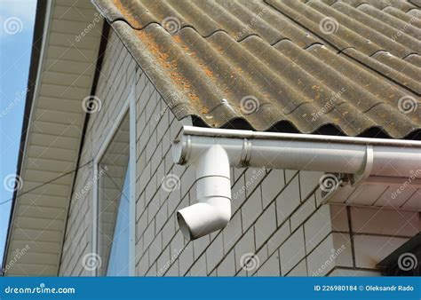 A Roof Gutter Installation Mistake A Close Up Of A Rain Gutter