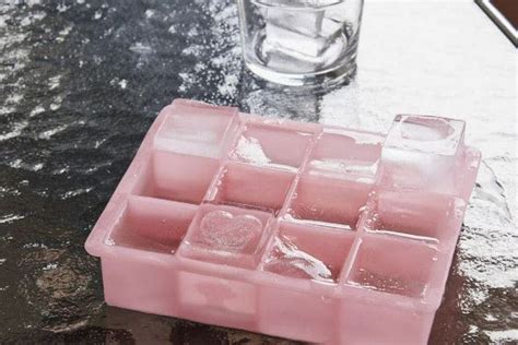 9 Fun And Playful Ice Cube Trays For Summer 2021